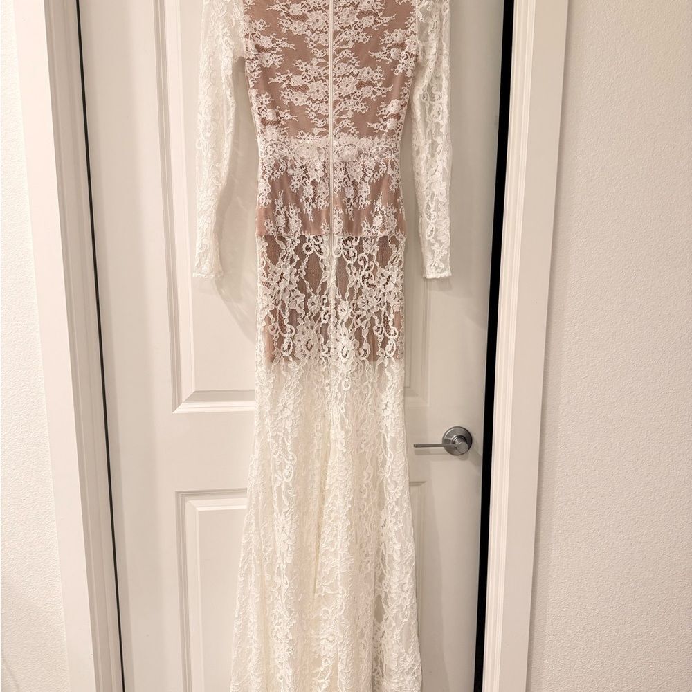 NEW BRONX AND BANCO Eleanor Long Sleeve High Slit White Lace Wedding Gown - Picture 11 of 16